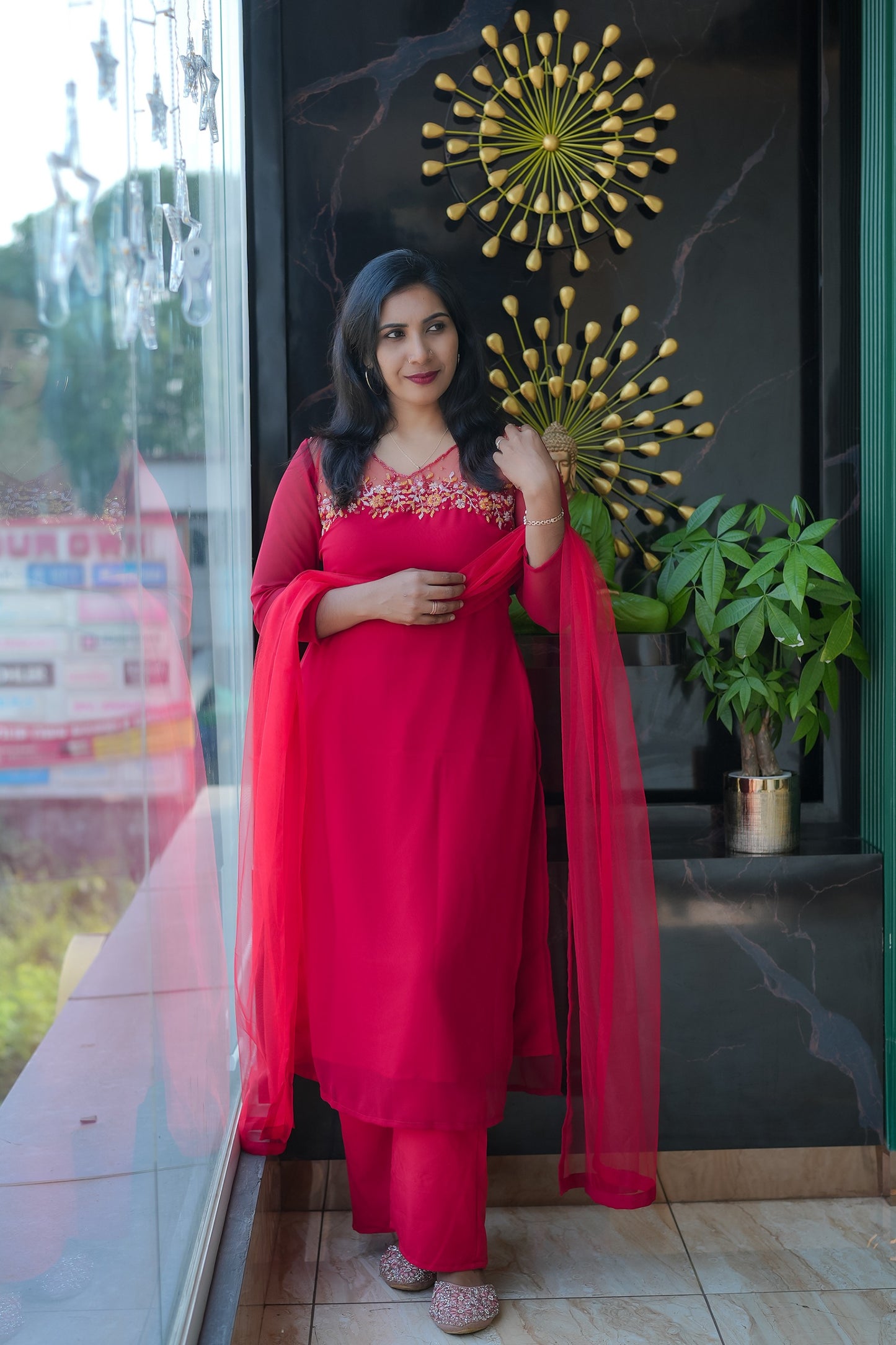 EMBROIDERED ESSENCE 3 PIECE SET