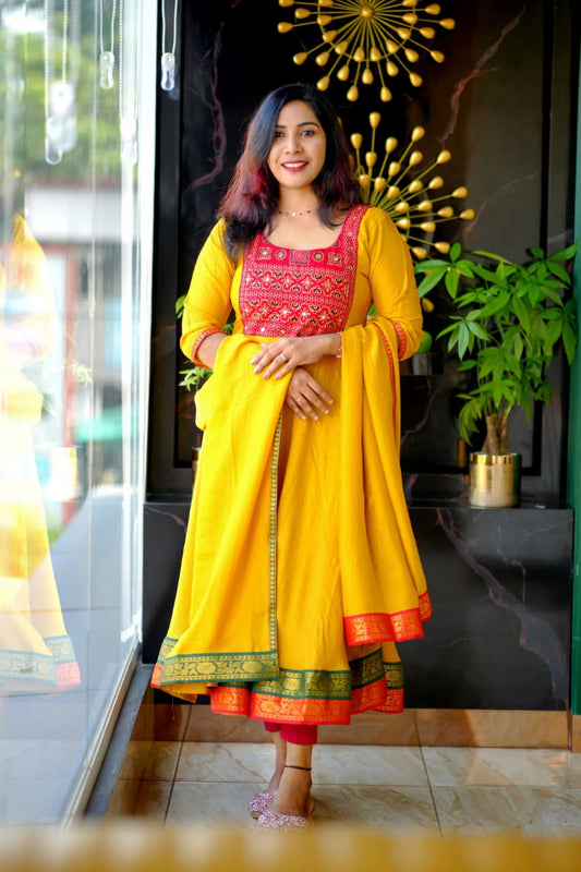 TWO PIECE SET