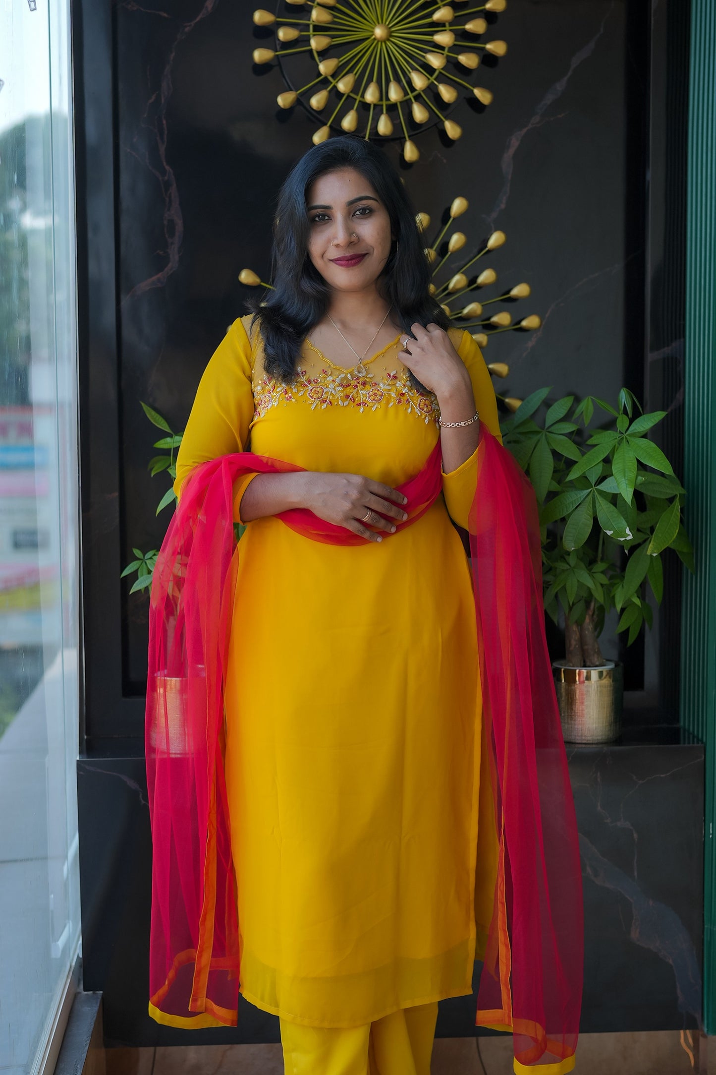 EMBROIDERED ESSENCE 3 PIECE SET