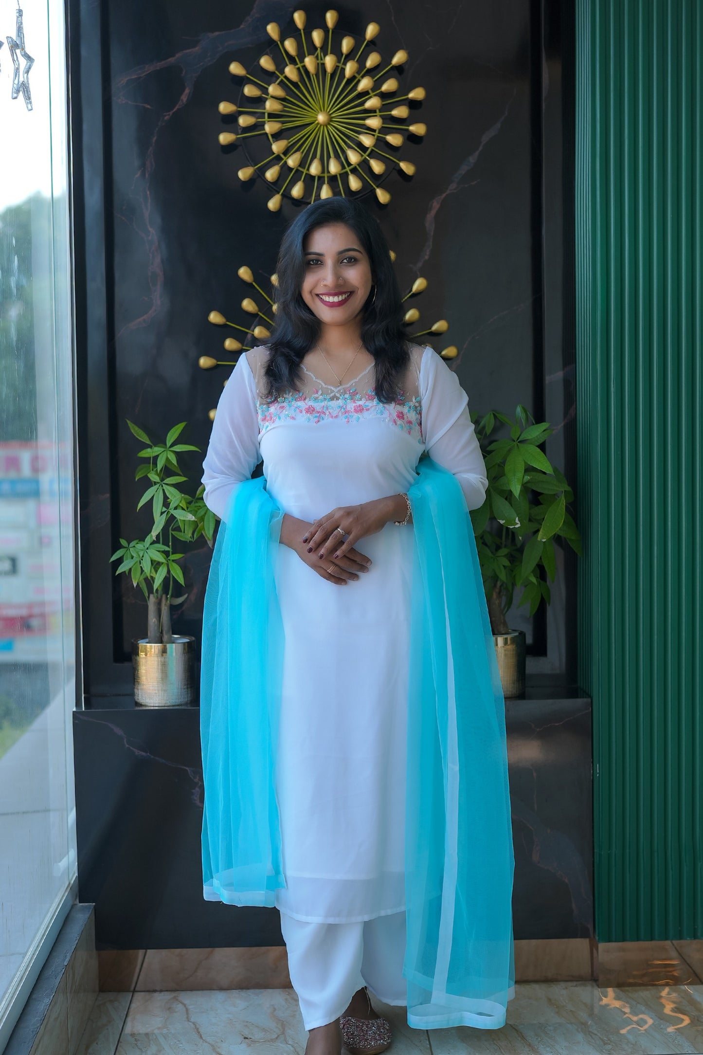 EMBROIDERED ESSENCE 3 PIECE SET