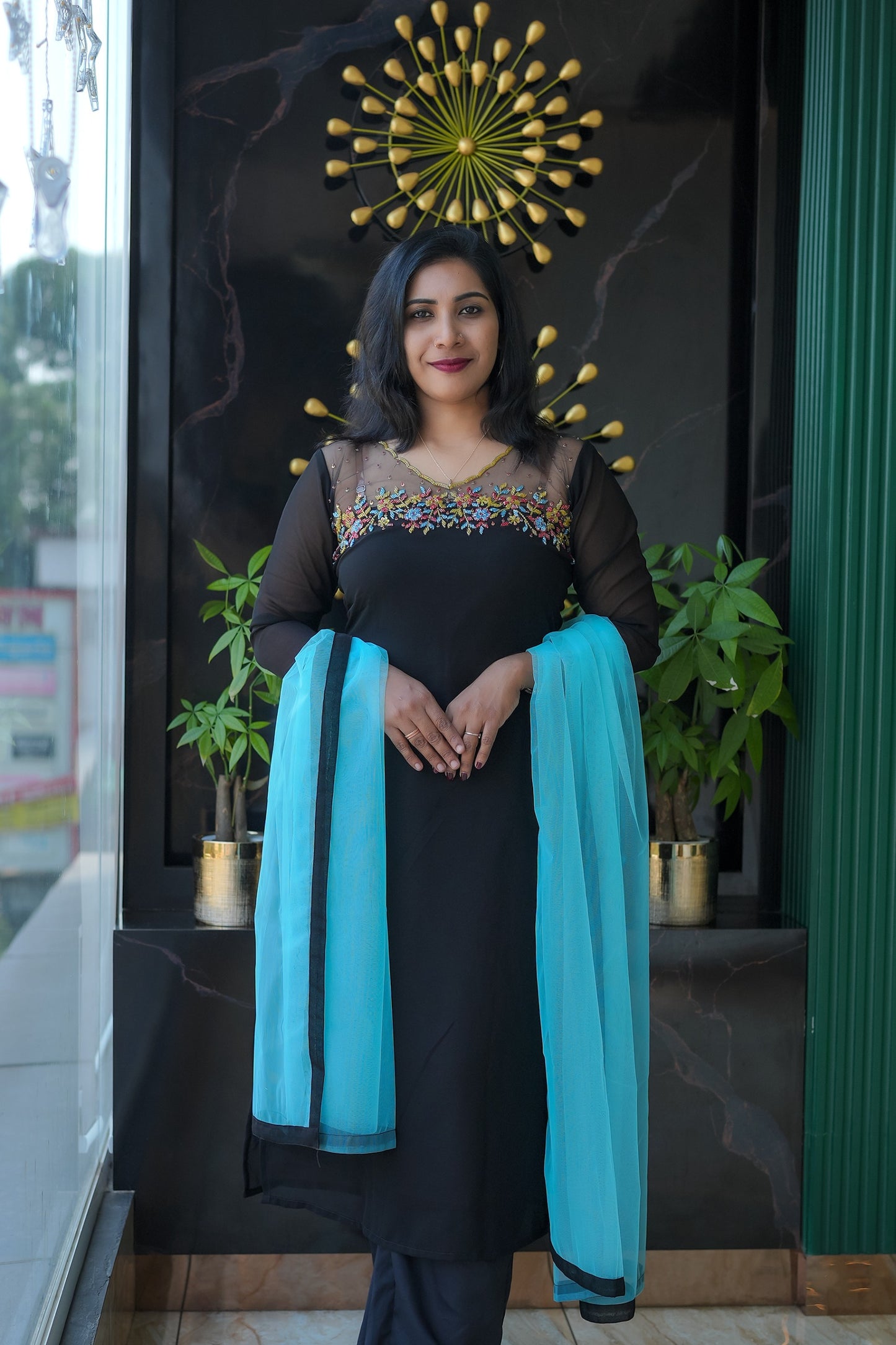 EMBROIDERED ESSENCE 3 PIECE SET