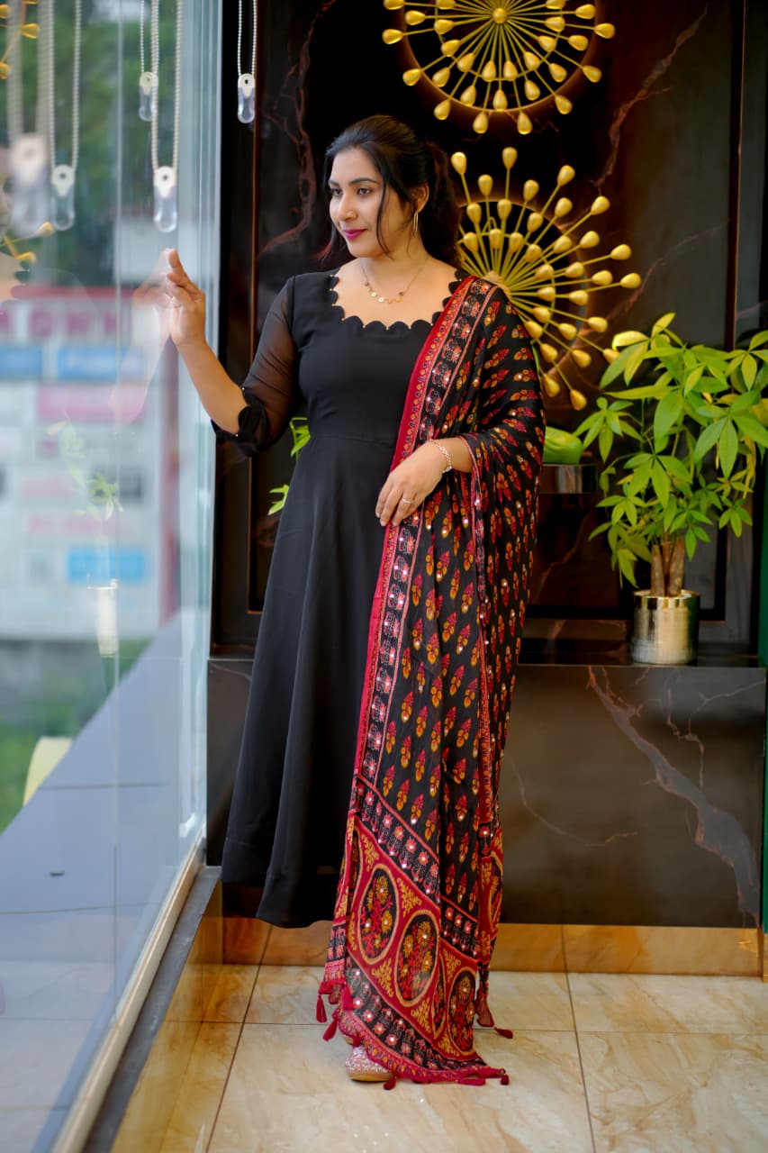 TWO PIECE SET