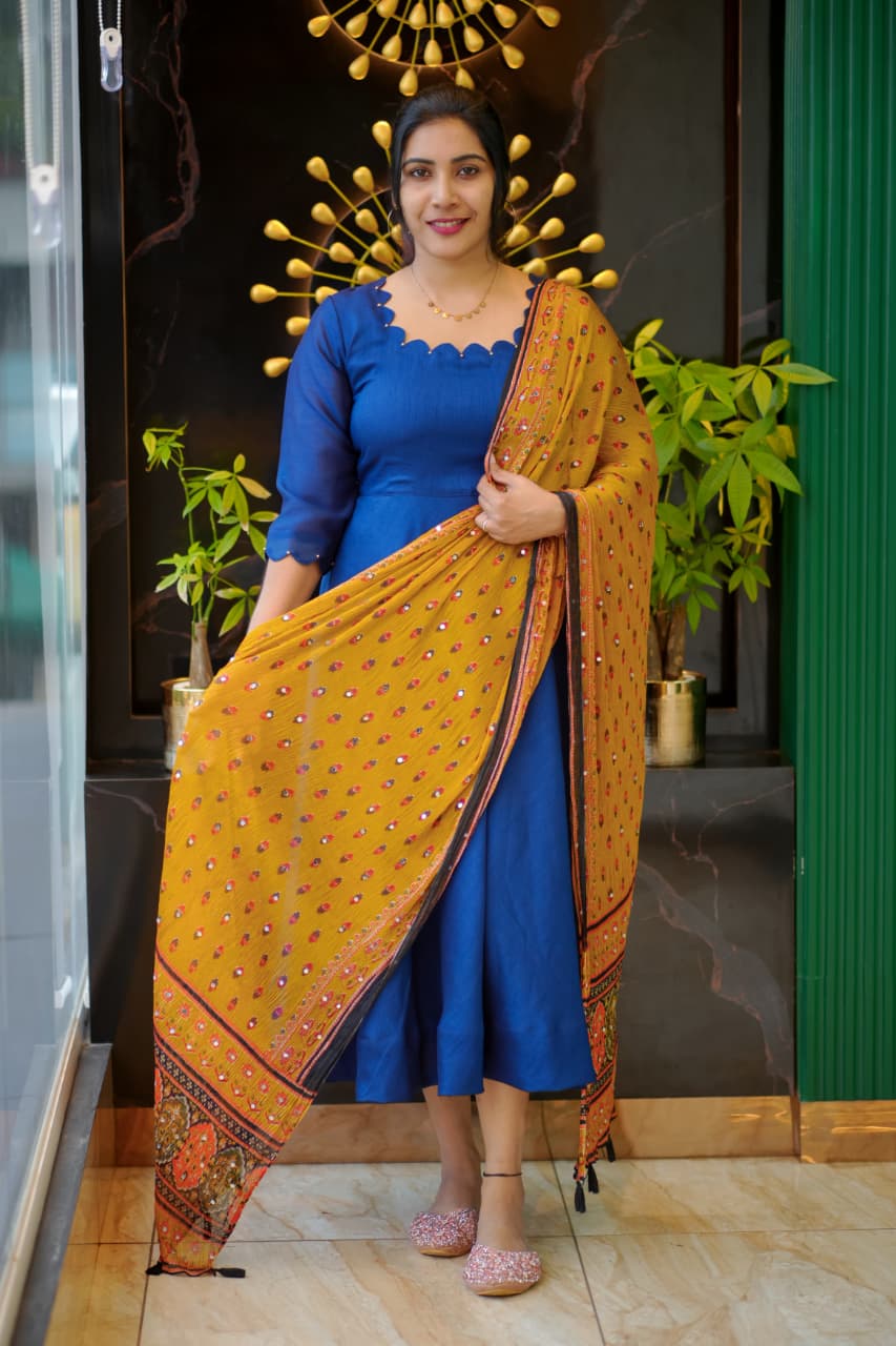 Two Piece Set