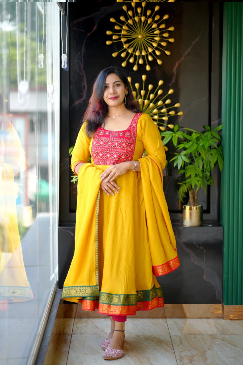 TWO PIECE SET