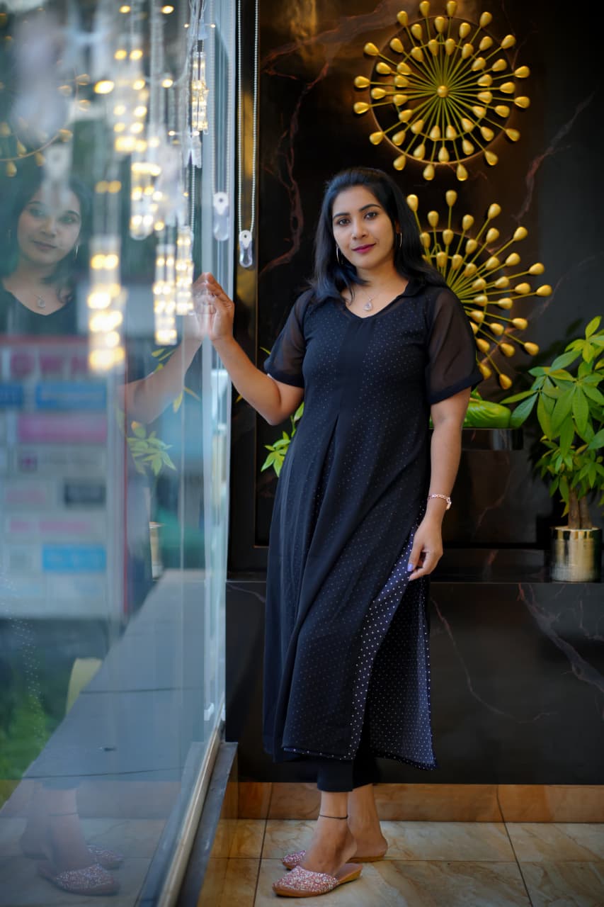 NAARIVASTRA TWO PIECE SET