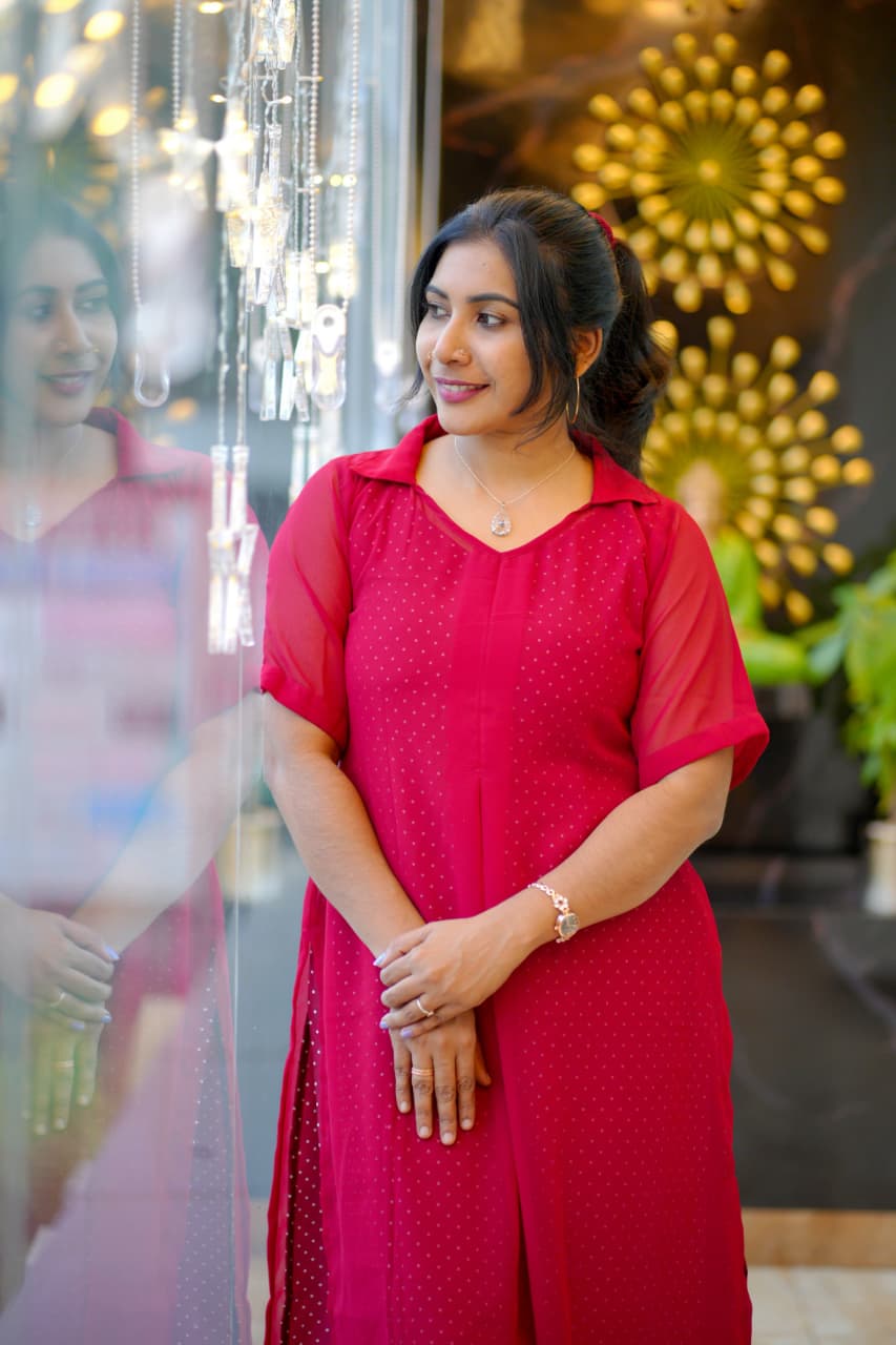 NAARIVASTRA TWO PIECE SET