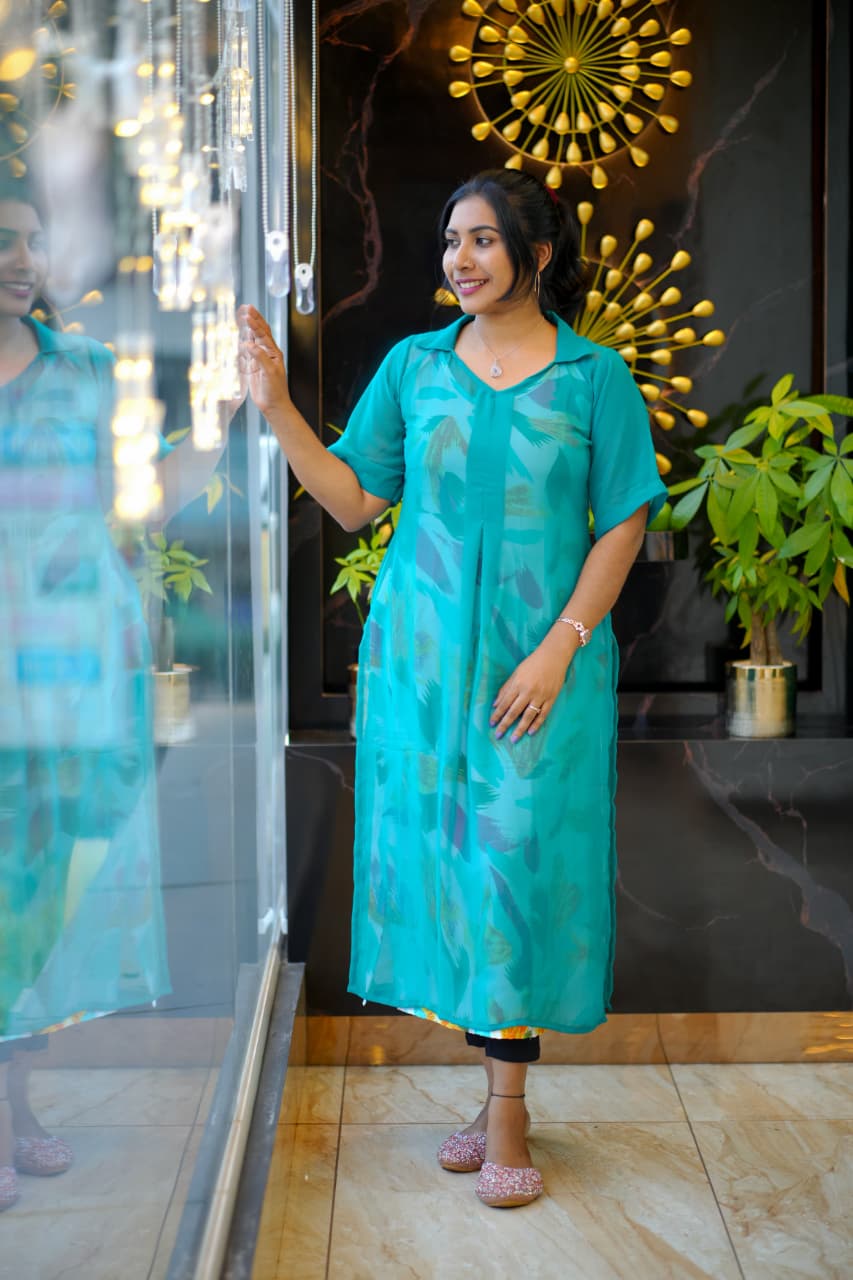 NAARIVASTRA TWO PIECE SET