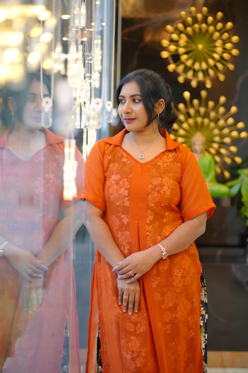 NAARIVASTRA TWO PIECE SET