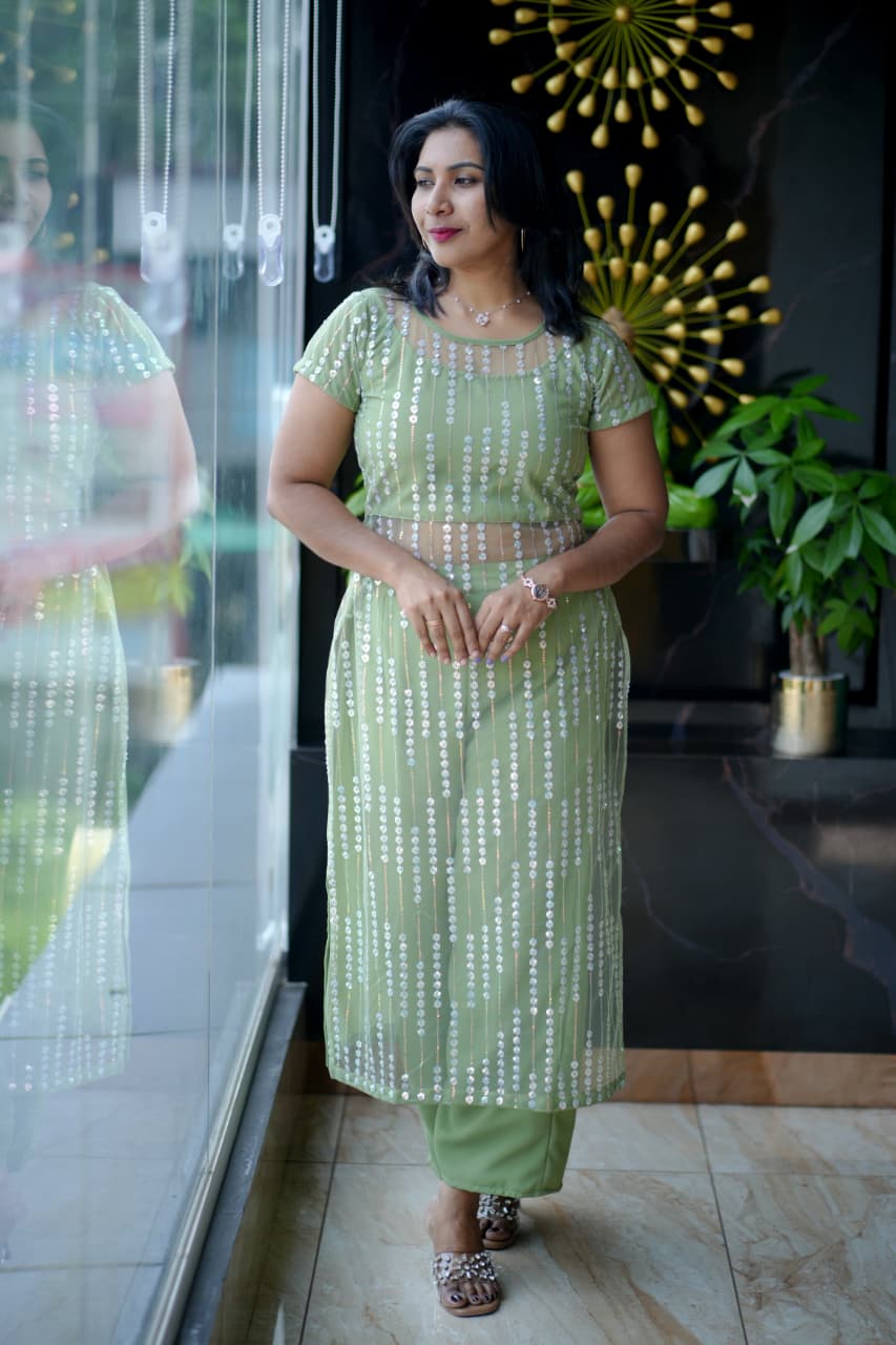 Georgette Slitted Kurti 2 Piece Set